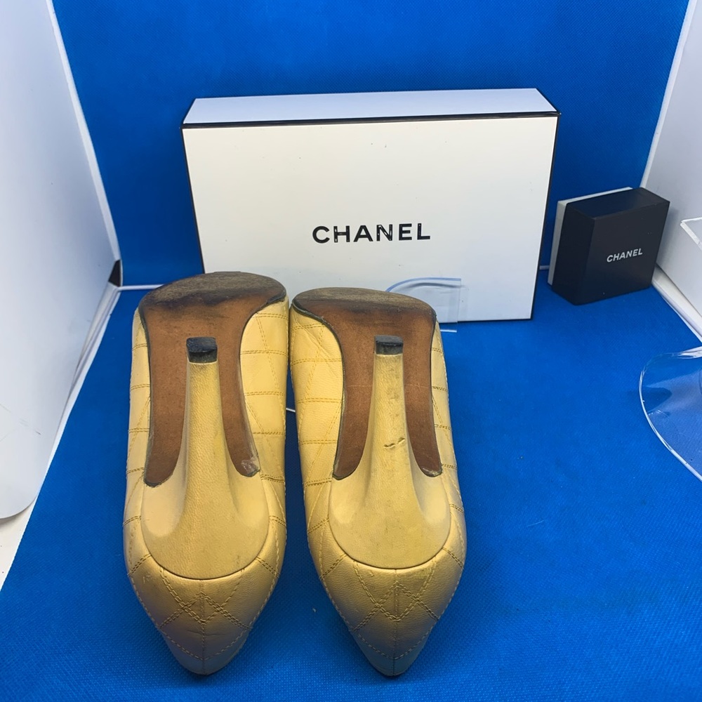 Yellow‎ & Beige Chanel CC  leather shoes 36 1/2 - Picture 3 of 11